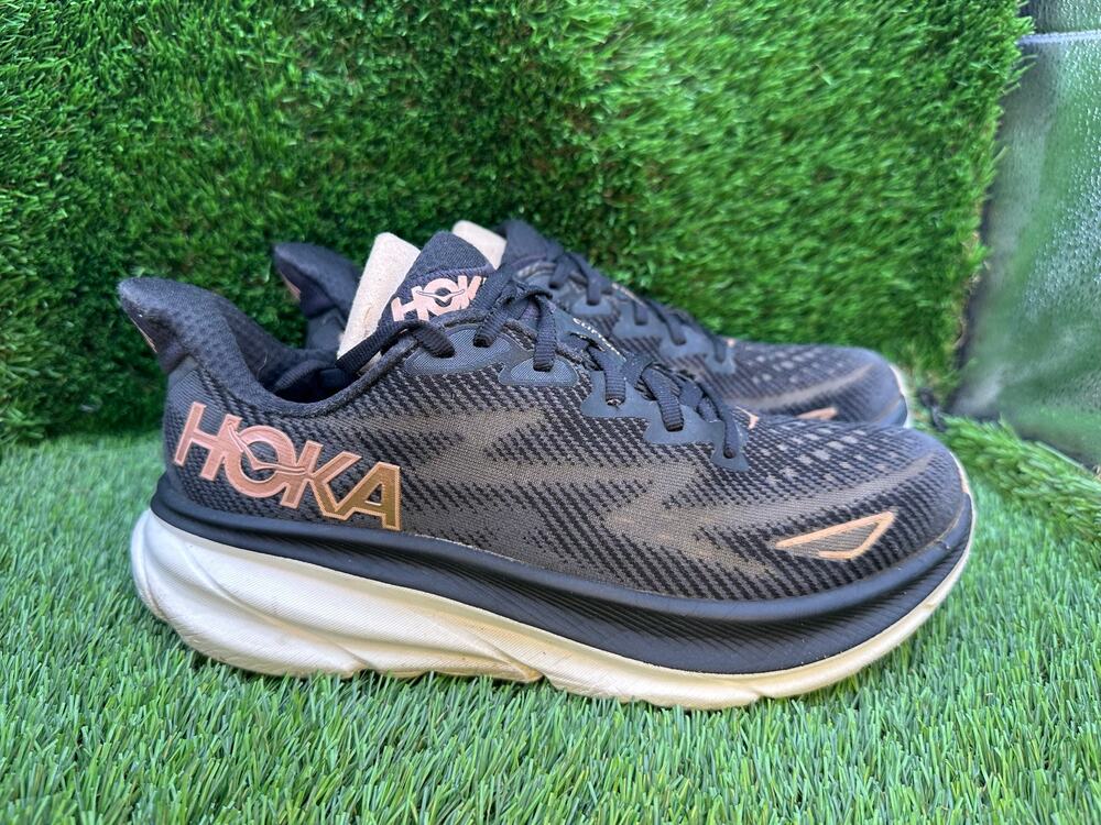 Hoka One One Clifton 9 1127896-BRGL Athletic Sneaker Women's 8.5B Black Knit Gym